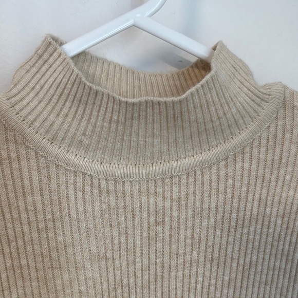 Tan Long Sleeve Fitted Ribbed Tee - Picture 3 of 4